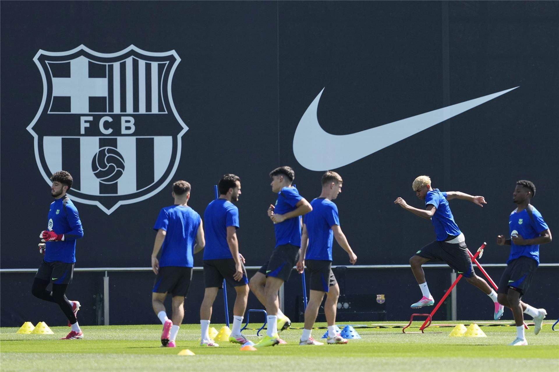 لاعبو برشلونة