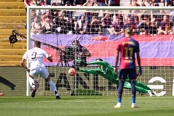 ركلة جزاء مبابي