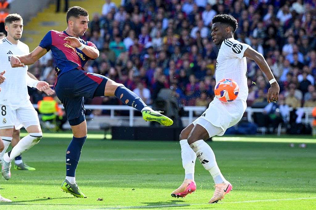 فيران توريس وتشواميني من الكلاسيكو