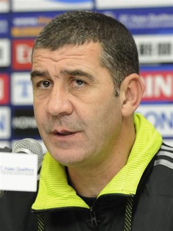 عماد خانكان مدرب المنتخب الأولمبي السوري 