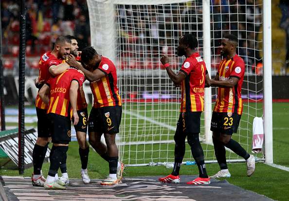 لاعبو قيصري سبور