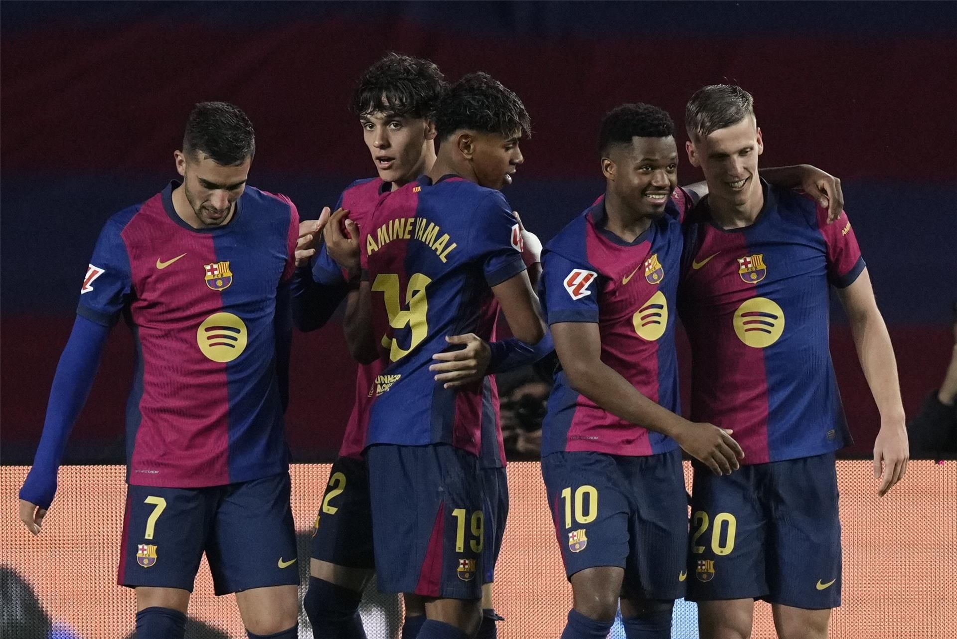 لاعبو برشلونة