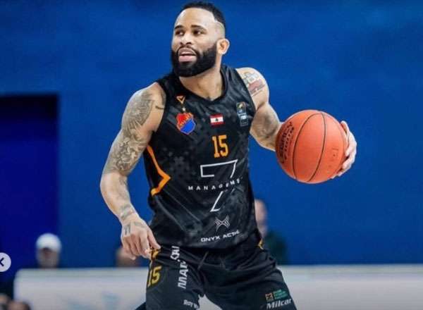 والتر هودج لاعب هومنتمن