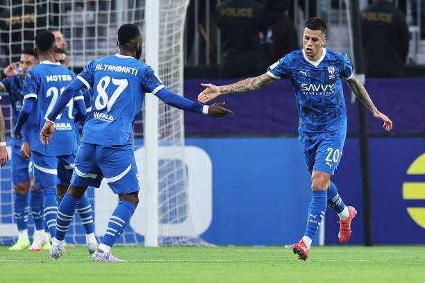 لاعبو الهلال