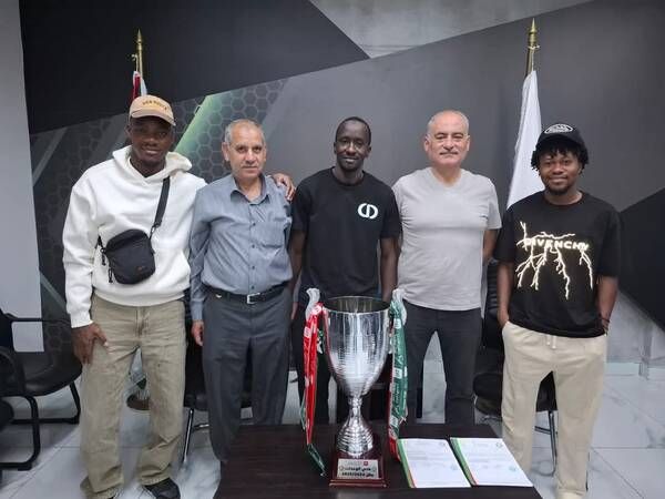 أجانب الوحدات