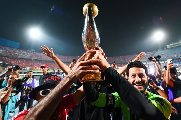 الكأس الحالية