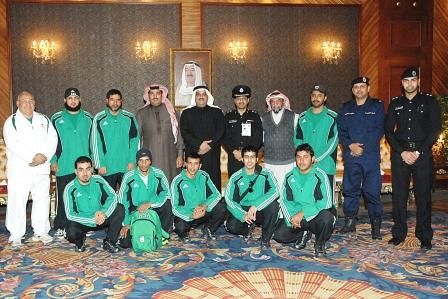 المقدم سعد الهملان والمقدم خالد النجار في استقبال الوفد السعودي