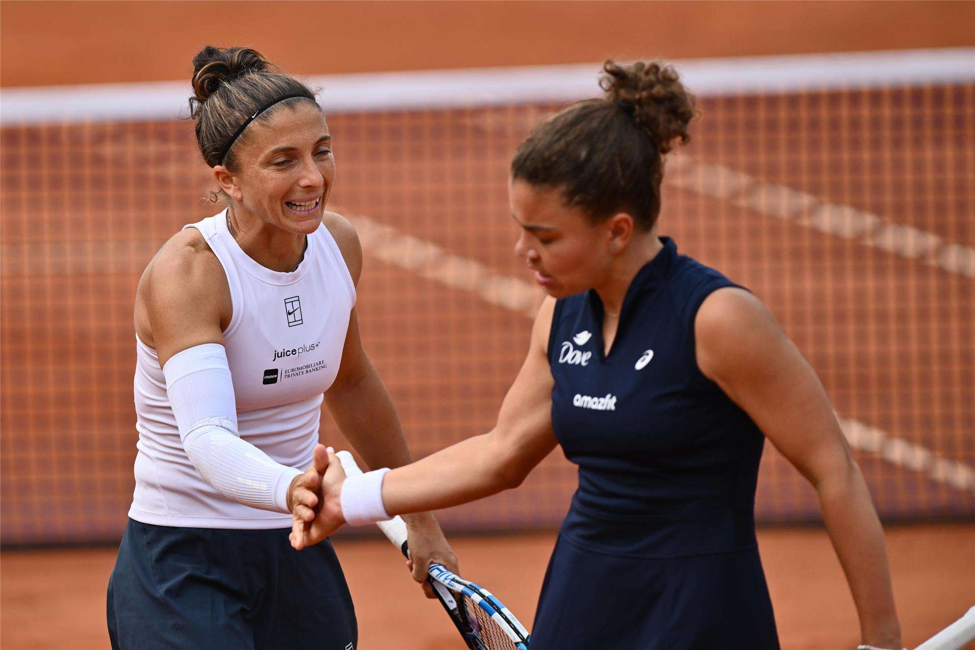 سارة إيراني وجاسمين باوليني