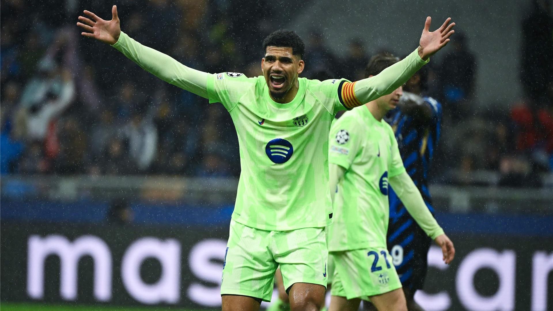 Ronald Araujo desata la ira del Atlético antes del choque ante Barcelona en la Copa del Rey