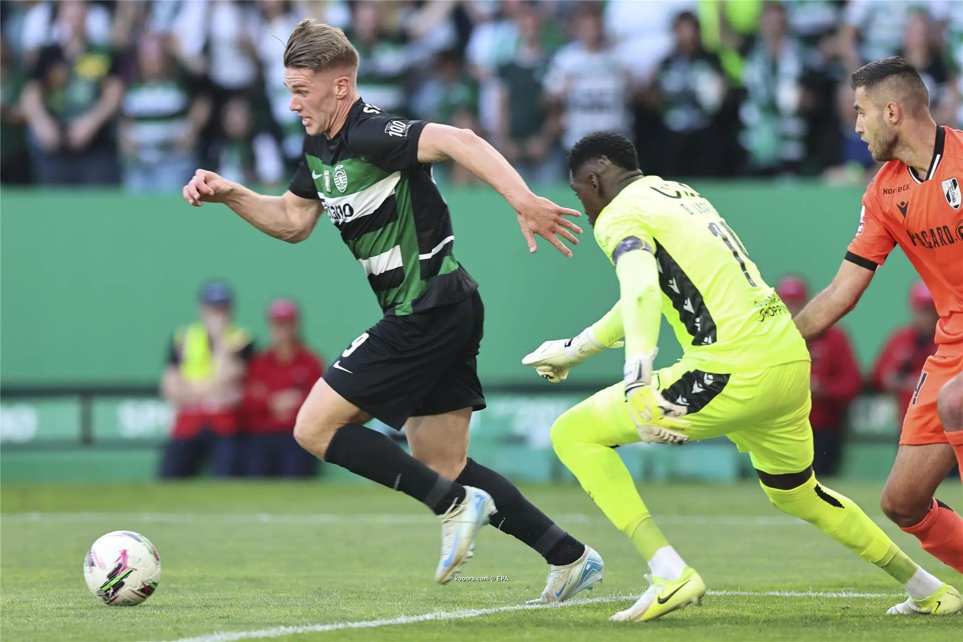 ?i=epa%2fsoccer%2f2025-05%2f2025-05-17%2f2025-05-17-12110437_epa