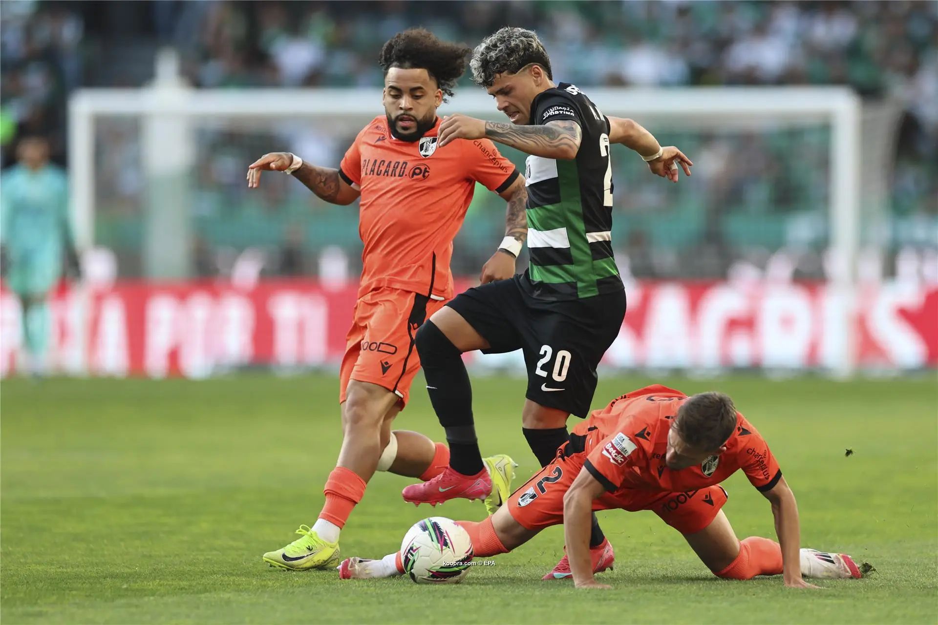 ?i=epa%2fsoccer%2f2025-05%2f2025-05-17%2f2025-05-17-12110475_epa