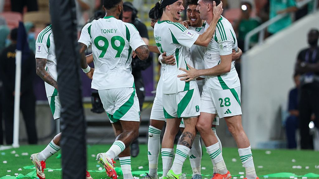 لاعبو أهلي جدة