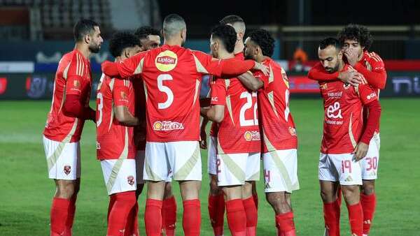 لاعبو الأهلي