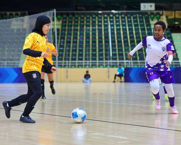 لقاء شعلة الشرقية ونجمة جدة للصالات