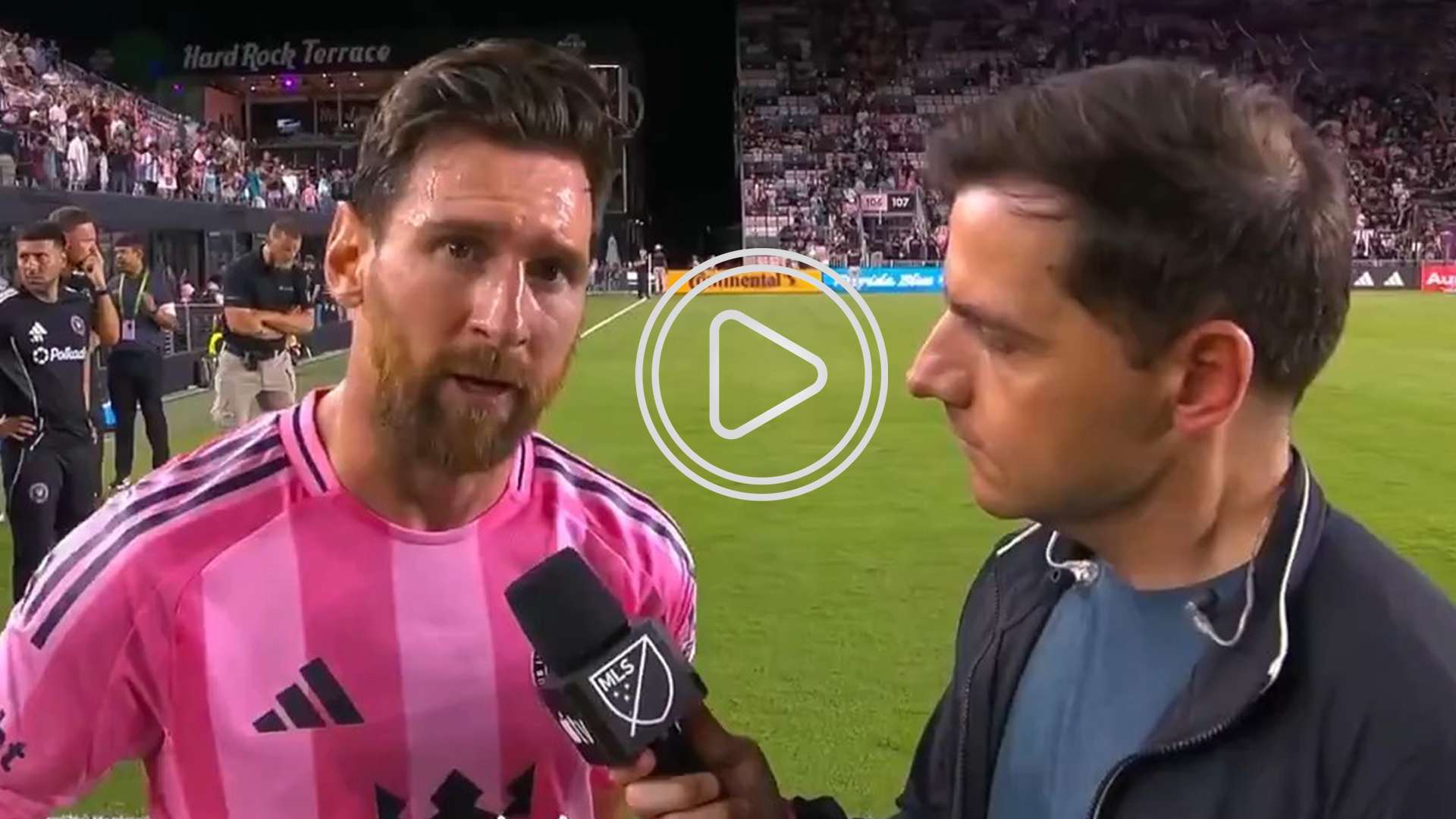messi renew refferee 16x9 - kooora