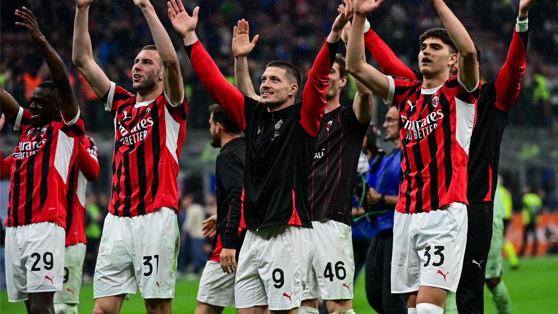 لاعبو ميلان