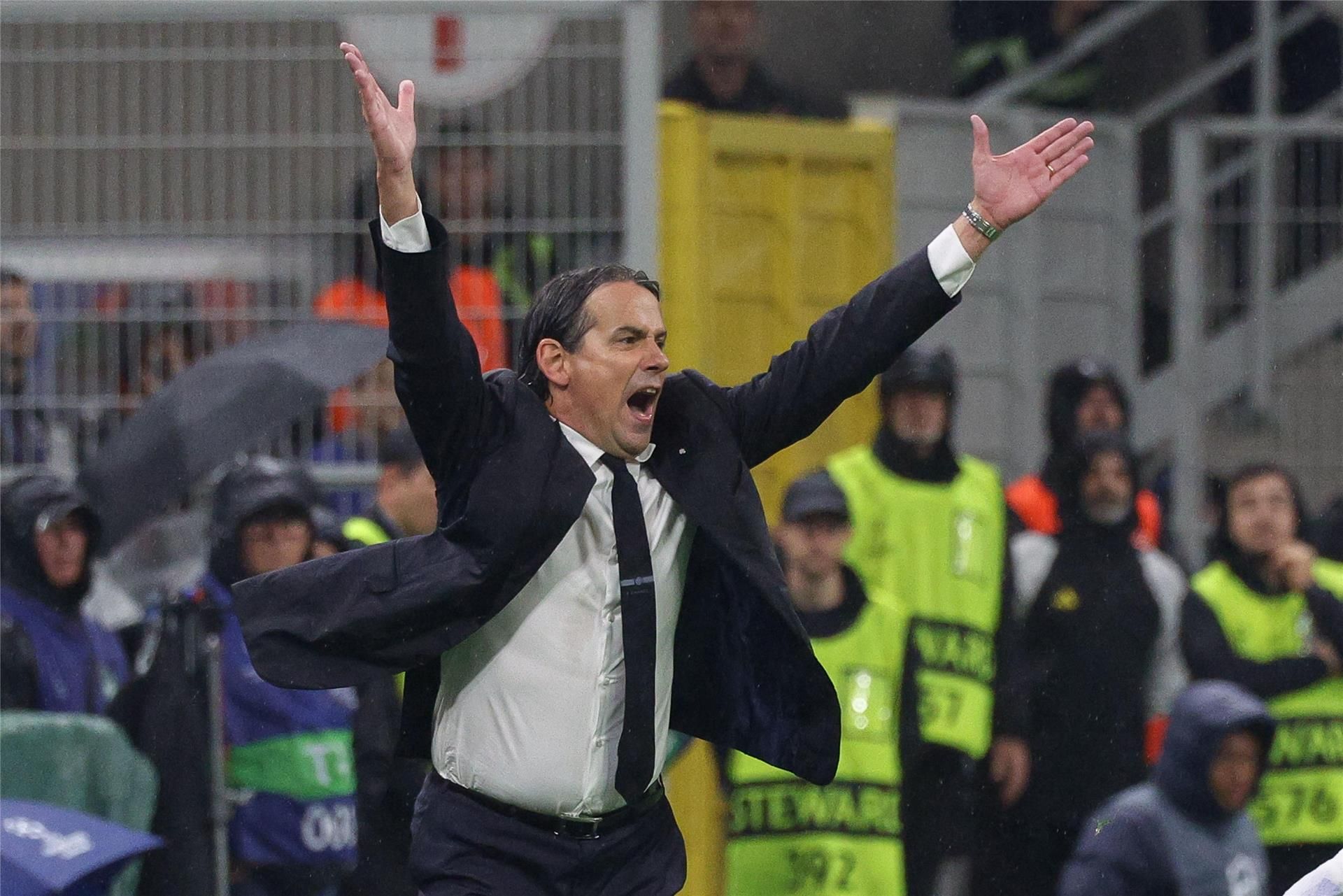 سيموني إنزاجي