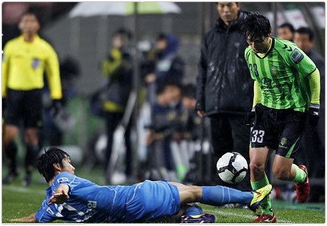 من مباراة الفريقين