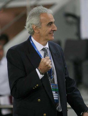 الاورجوياني جورج فوساتي مدرب فريق  السد