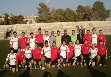 صورة تجمع  نجوم الفريقين قبل بداية اللقاء