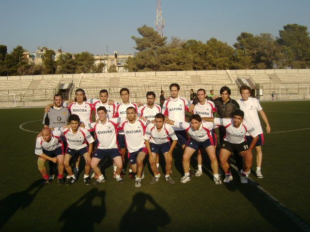 صورة تجمع اعضاء منتخب فريق كوورة اردنية الذي اخترق الحدود في عمان الى حلب