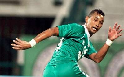  البرازيلي سياو أرهق دفاع الوصل بإنطلاقاته الخطيرة 