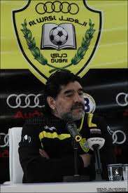 الأسطورة الأرجنتينية ديغو مارادونا 