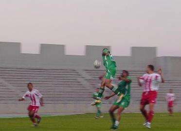 صورة من لقاء حامل اللقب شباب الاردن و اتحاد الرمثا