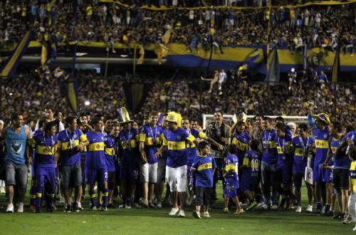 2011-12-05t012440z_01_bas06_rtridsp_3_soccer-latam-argentina-championship_reuters