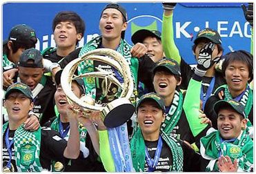 فوز فريق جيونبوك بالدوري الكوري الجنوبي 2011