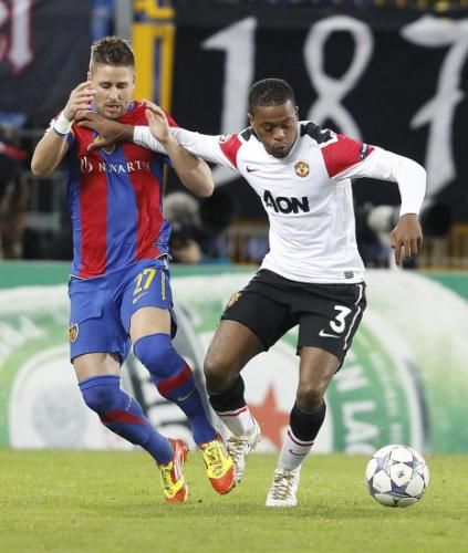 2011-12-07t203118z_01_rsp105_rtridsp_3_soccer-champions_reuters