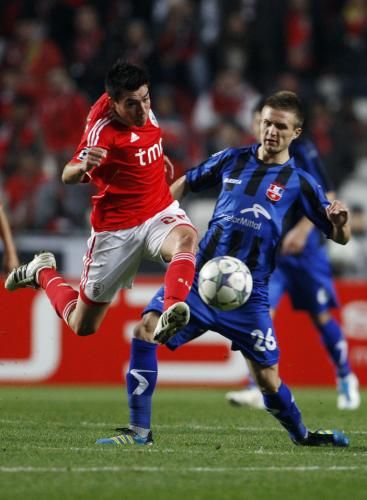 2011-12-07t210024z_01_rfm05_rtridsp_3_soccer-champions_reuters