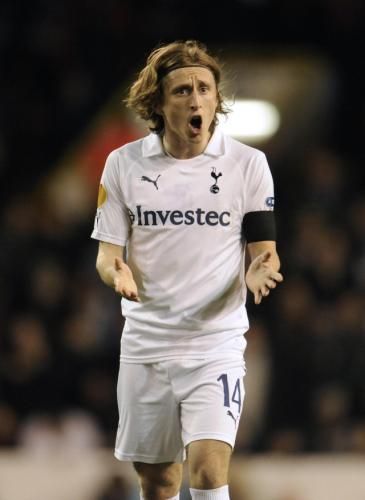 2011-11-30t223733z_01_pb07_rtridsp_3_soccer-europa_reuters