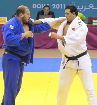 المغربي مالكي (يمين) التونسي فيصل (يسار)