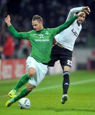 2011-12-10-00000103030266