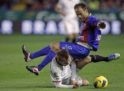 2011-12-10-00000103030396