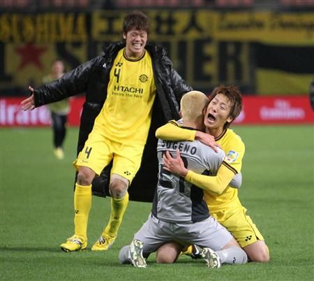 فرحة لاعبو فريق كاشيوا بعد تأهلهم دور النصف النهائي