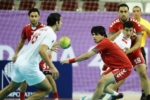 لقطة من مباراة البحرين وتونس