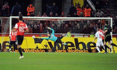 2011-12-13-00000103033076