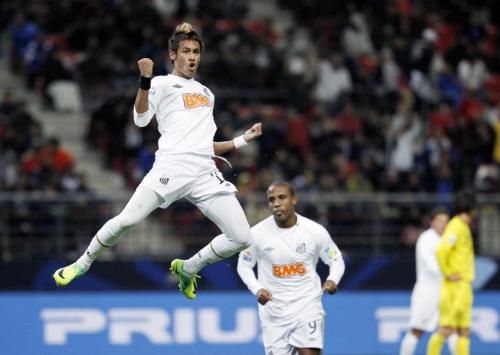 2011-12-14t115222z_01_toy109_rtridsp_3_soccer-world-santos_reuters