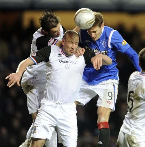2011-12-17t184657z_01_crc13_rtridsp_3_soccer-europe-scotland_reuters