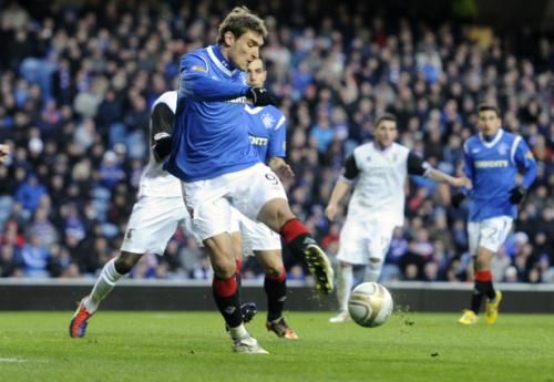 2011-12-17t162304z_01_crc02_rtridsp_3_soccer-europe-scotland_reuters
