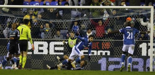 2011-12-17t194145z_01_pnn09_rtridsp_3_soccer-england_reuters