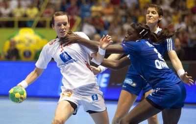 2011-12-18-00000103038144