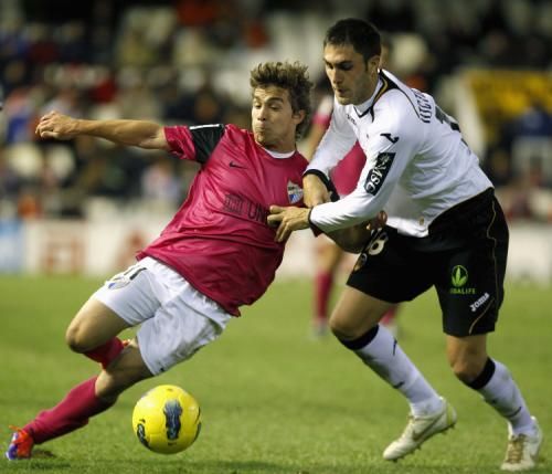 2011-12-18t223700z_01_hjk10_rtridsp_3_soccer-spain_reuters