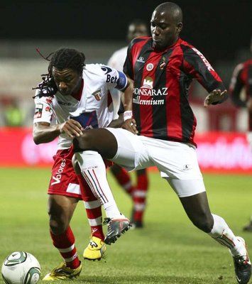 2011-12-19-00000103039017