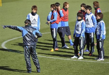 من تدريبات يوم أمس للاعبي منتخب اليابان الأولمبي في معسر شيبا