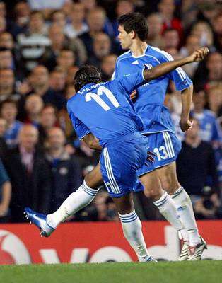 دروجبا يسجل هدف الفوز لتشيلسي