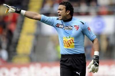 عصام الحضري