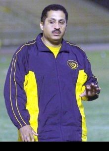 مدرب الفريق السابق علي كميخ